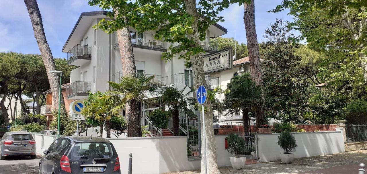Hotel Garnì Anna Cervia Exteriör bild