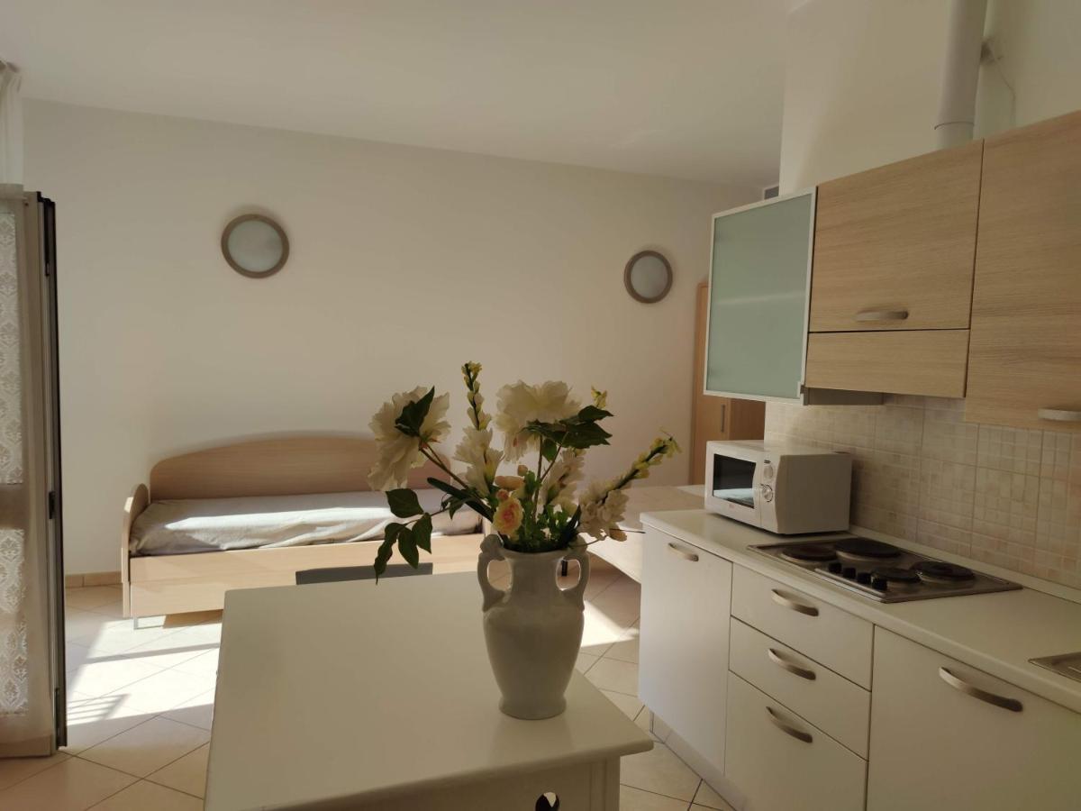 Hotel Garnì Anna Cervia Exteriör bild