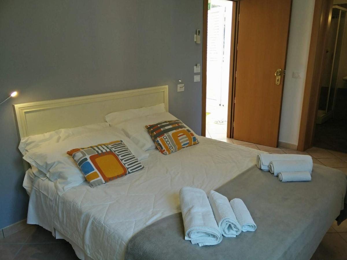Hotel Garnì Anna Cervia Exteriör bild